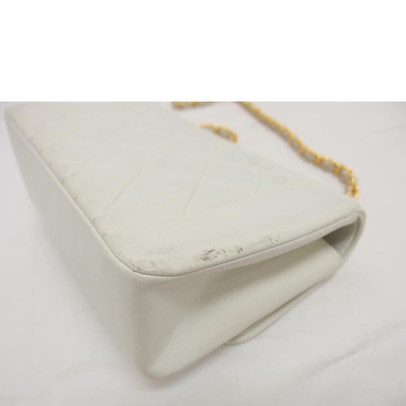 CHANEL シャネル ココマーク ゴールド金具 ホワイト/マトラッセ/ダイアナフラップ/ラムスキンチェーンショルダーバッグ//233****/Bランク/04