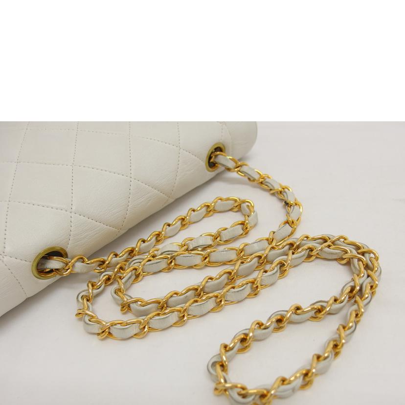 CHANEL シャネル ココマーク ゴールド金具 ホワイト/マトラッセ/ダイアナフラップ/ラムスキンチェーンショルダーバッグ//233****/Bランク/04