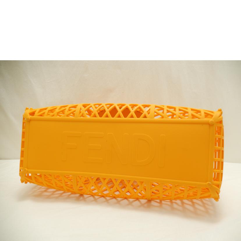 FENDI フェンディ/バスケットミディアムバッグ/8BH389AFG3//218.2449/Aランク/85