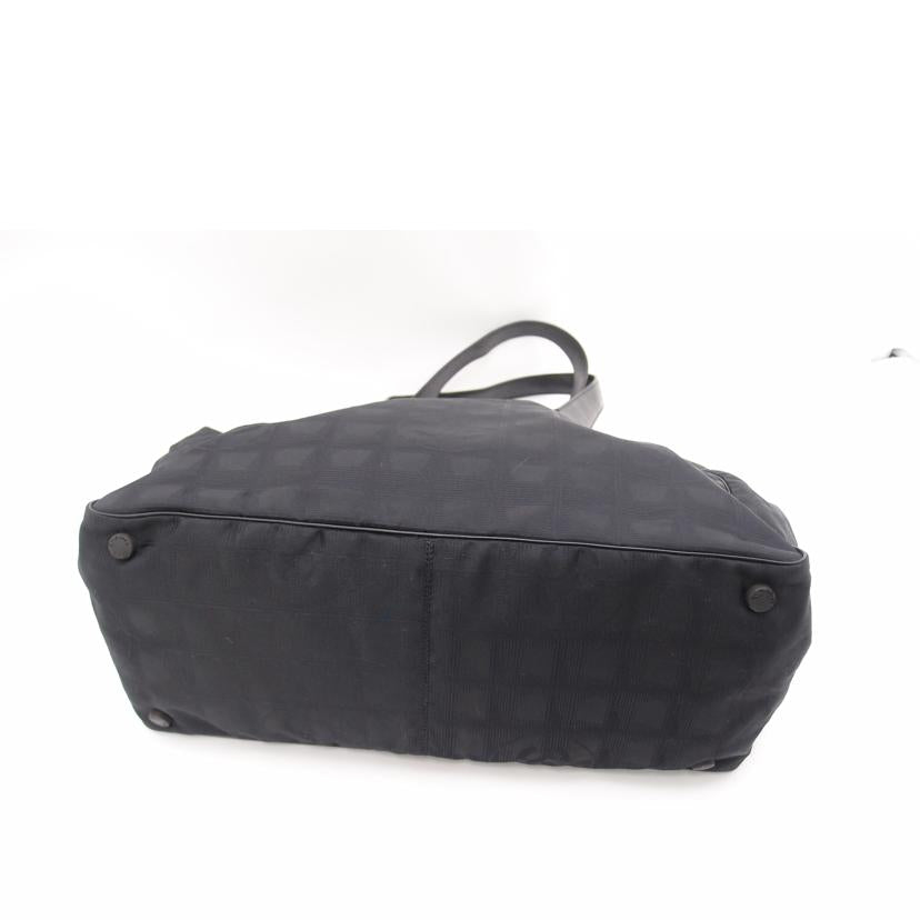 CHANEL シャネル トートバッグ ショルダーバッグ ナイロン メンズ レディース/ニュートラベルライントートMM/ブラック/A15991//7560353/ABランク/69