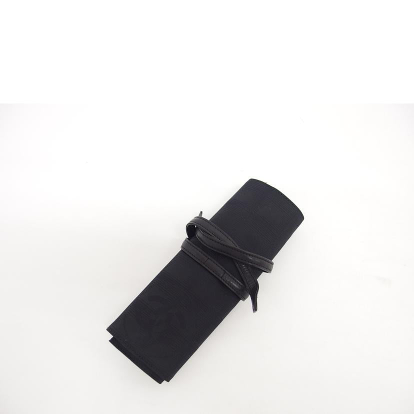 CHANEL シャネル アクセサリーケース ポーチ ブラック/ニュートラベルライン/ジュエリー・コスメケース/小物入れ//Aランク/04