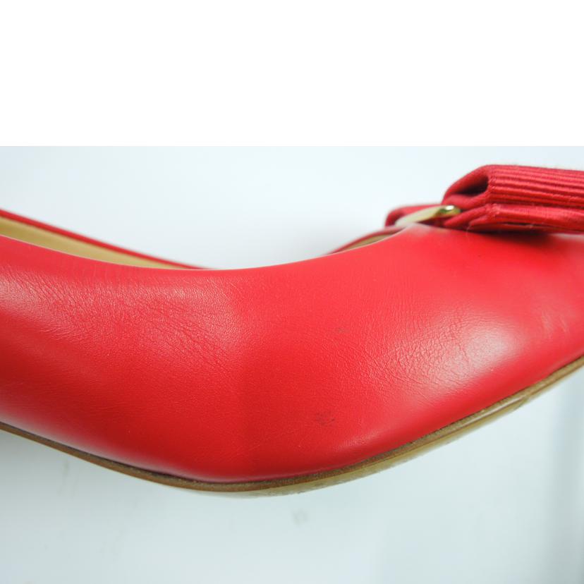 Salvatore Ferragamo/Salvatore Ferragamo パテントレザーローヒールパンプス レッド サイズ5 1/2/DG79004-655(EMY55)//ABランク/83