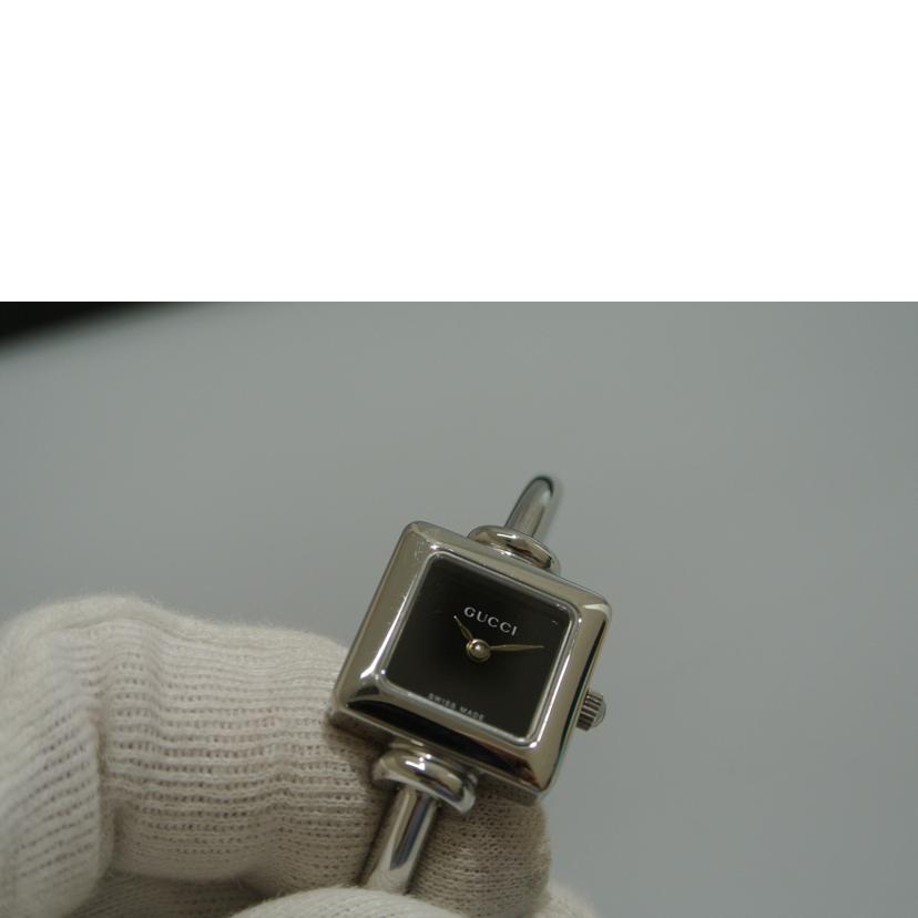 GUCCI グッチ/レディースQZバングルウォッチ 銀黒/1900L//0081055/ABランク/87