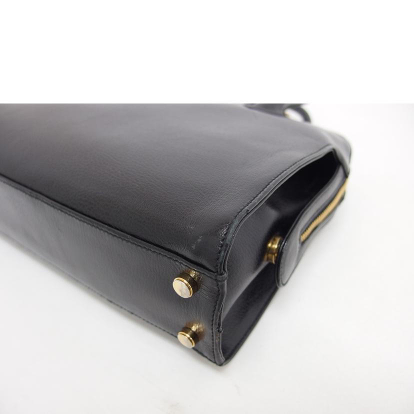 Ferragamo フェラガモ ハンドバッグ/ガンチーニ/2WAYショルダーバッグ/ブラック//DX-******/ABランク/04