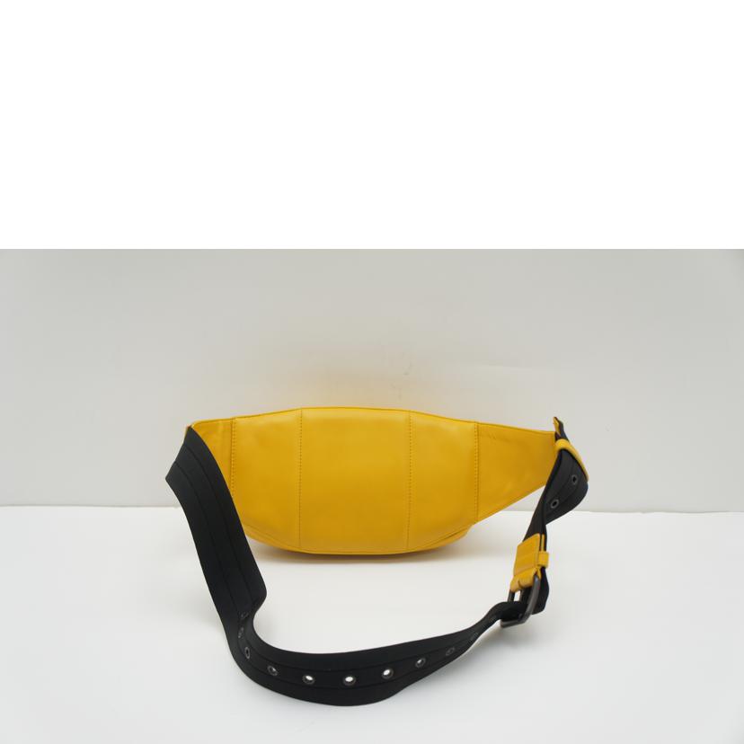 BOTTEGA VENETA ボッテガベネタ/イントレチャートベルトバッグ/V465X//B06686023E/Aランク/75