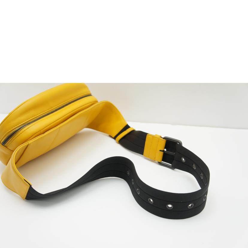 BOTTEGA VENETA ボッテガベネタ/イントレチャートベルトバッグ/V465X//B06686023E/Aランク/75