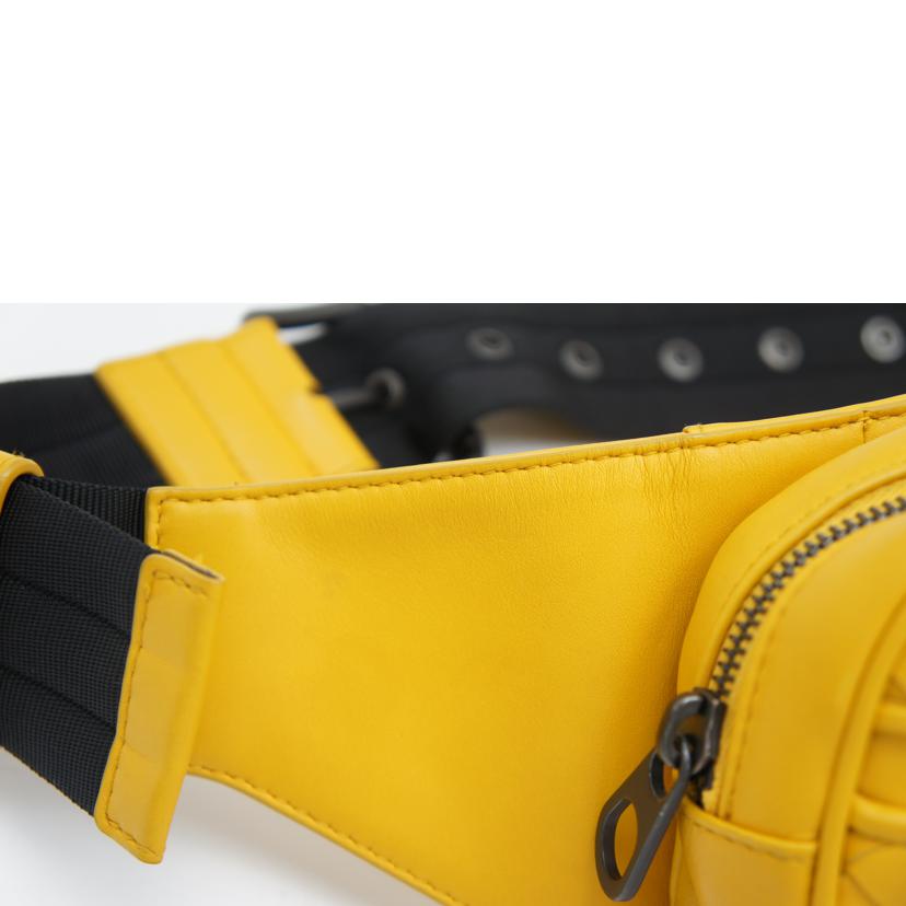 BOTTEGA VENETA ボッテガベネタ/イントレチャートベルトバッグ/V465X//B06686023E/Aランク/75