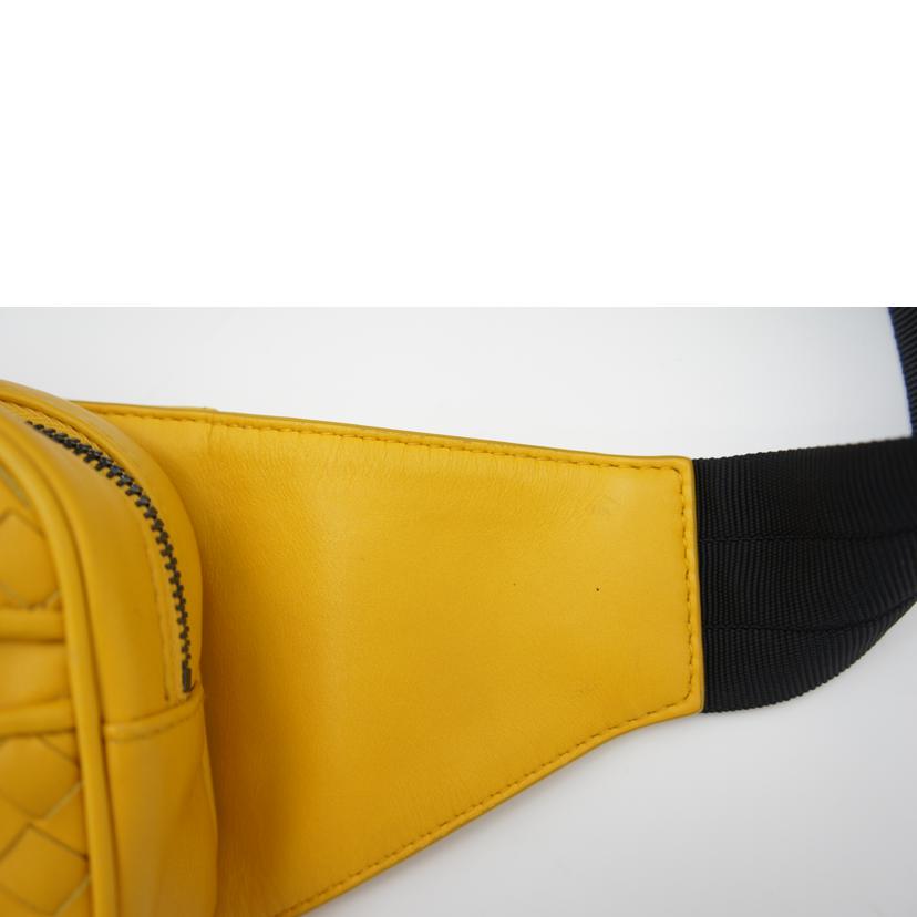 BOTTEGA VENETA ボッテガベネタ/イントレチャートベルトバッグ/V465X//B06686023E/Aランク/75