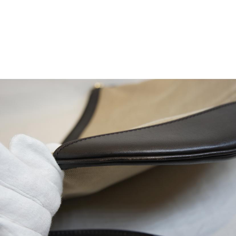 GUCCI グッチ/斜めがけショルダーバッグ キャンバス レザー/272380//204***/Aランク/92