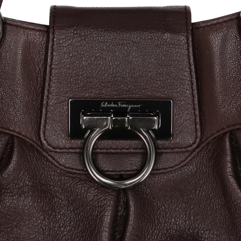 ferragamo フェラガモ/ガンチーニマリッサショルダー/FZ-21 6887//BCランク/75