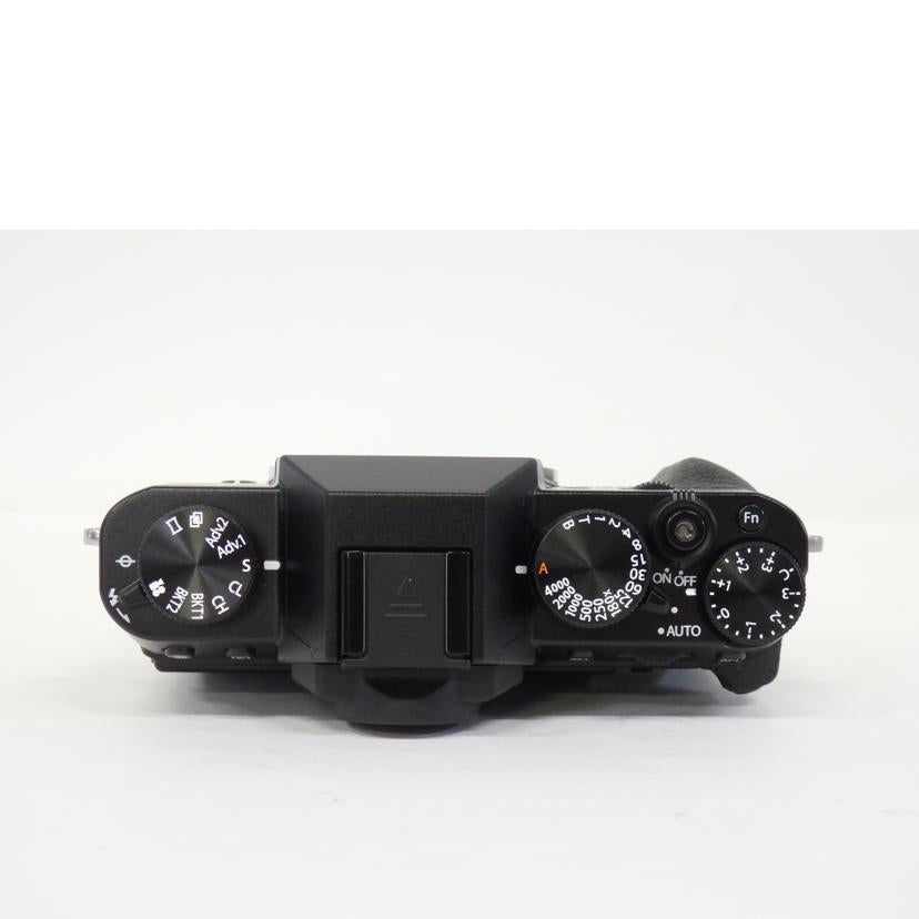 FUJIFILM フジフィルム/ミラーレス一眼/X-T30LK-1545/X-T30 15-45mmレンズキット//9C003543/Aランク/62