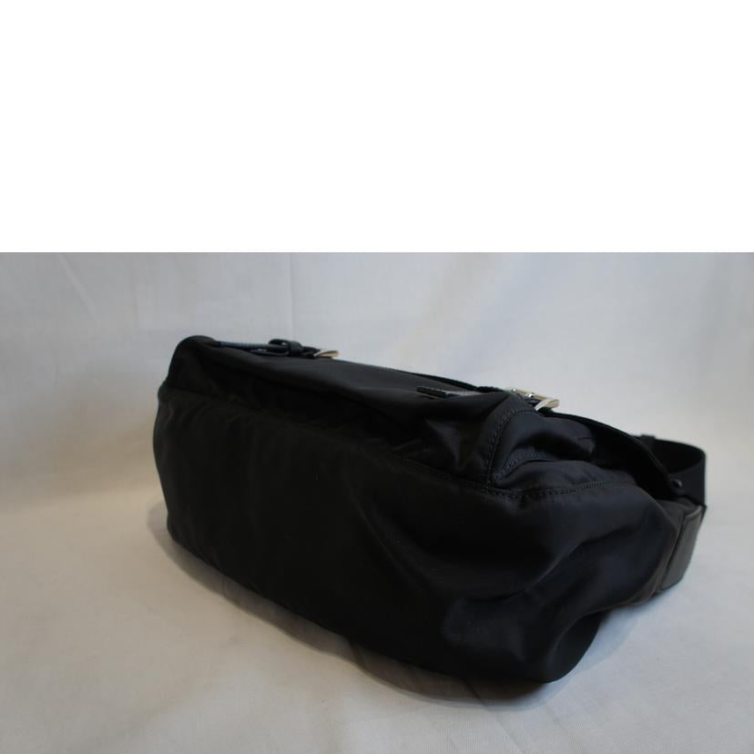 PRADA プラダ/ナイロンショルダーバッグブラック/1BD671//255/Aランク/92