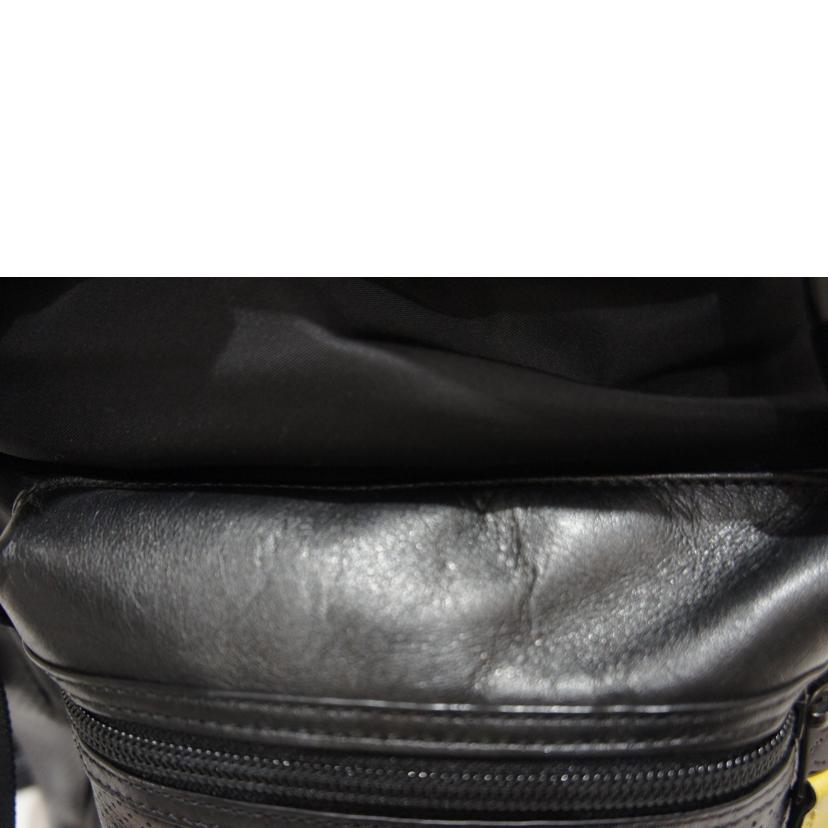 COACH コーチ/パーフォレイテッドバックパック/F72018//Bランク/94