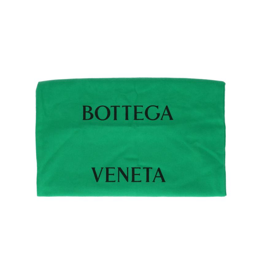 BOTTEGA VENETA ボッテガ/PADDED PAPER CALF クラッチバッグ/630349//ABランク/75