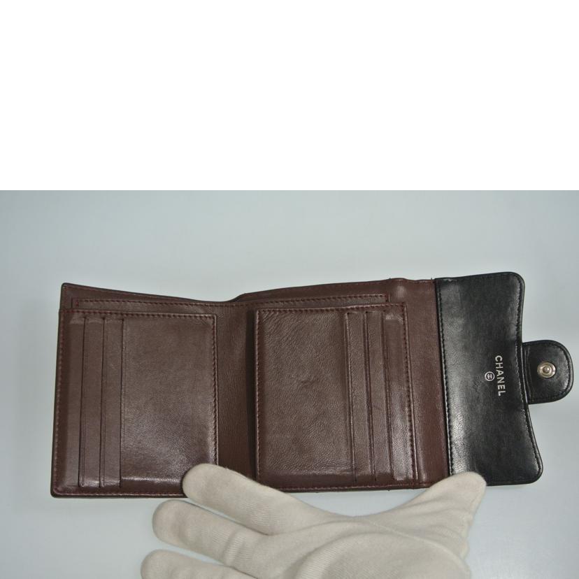 CHANEL シャネル/マトラッセ 二つ折り財布 黒//23746547/ABランク/87