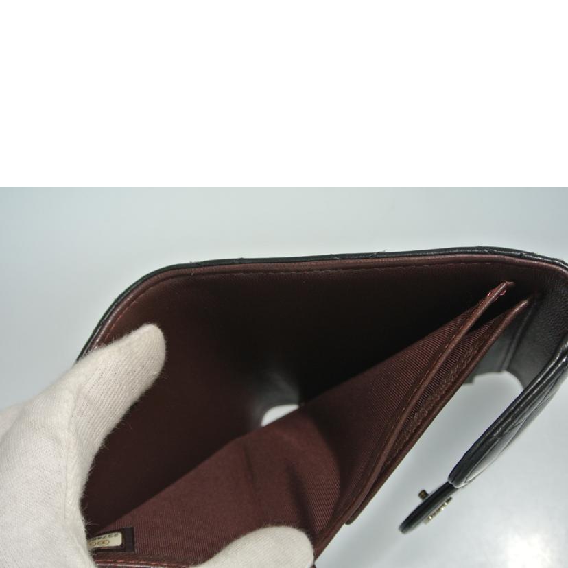 CHANEL シャネル/マトラッセ 二つ折り財布 黒//23746547/ABランク/87