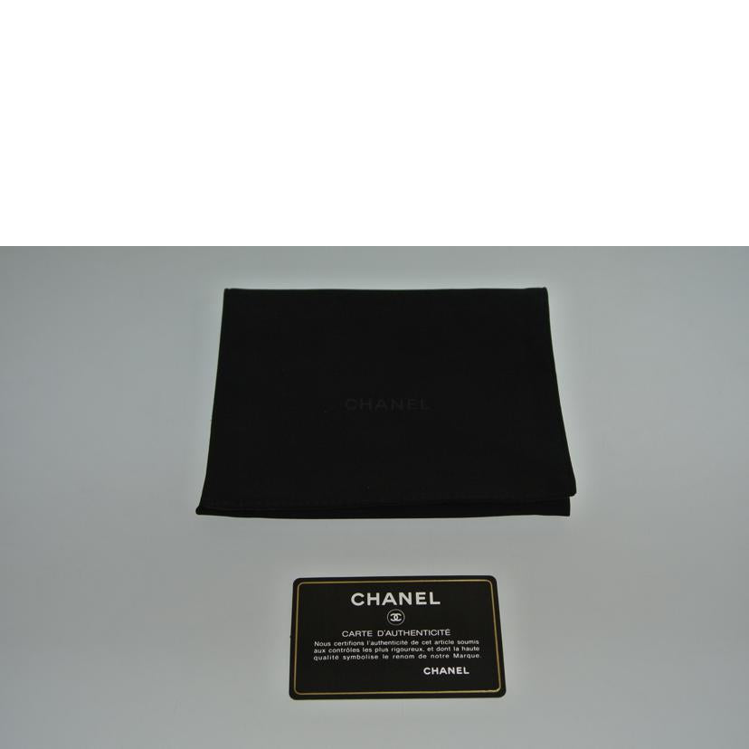 CHANEL シャネル/マトラッセ 二つ折り財布 黒//23746547/ABランク/87
