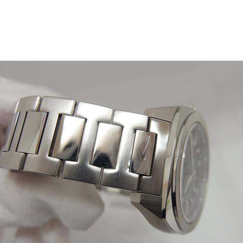 GUCCI グッチ アナログウォッチ メンズ/ブラック文字盤/デイトウォッチ/クォーツ/YA142301(142.3)//166*****/Bランク/04