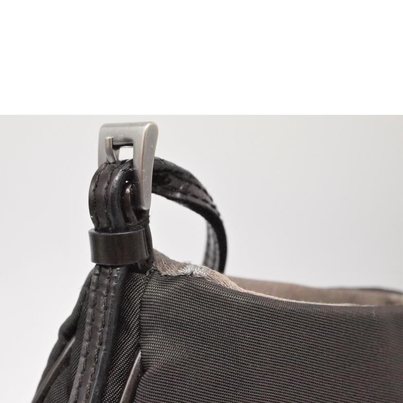 PRADA プラダ/ナイロンワンショルダー/ハーフムーン//Bランク/13