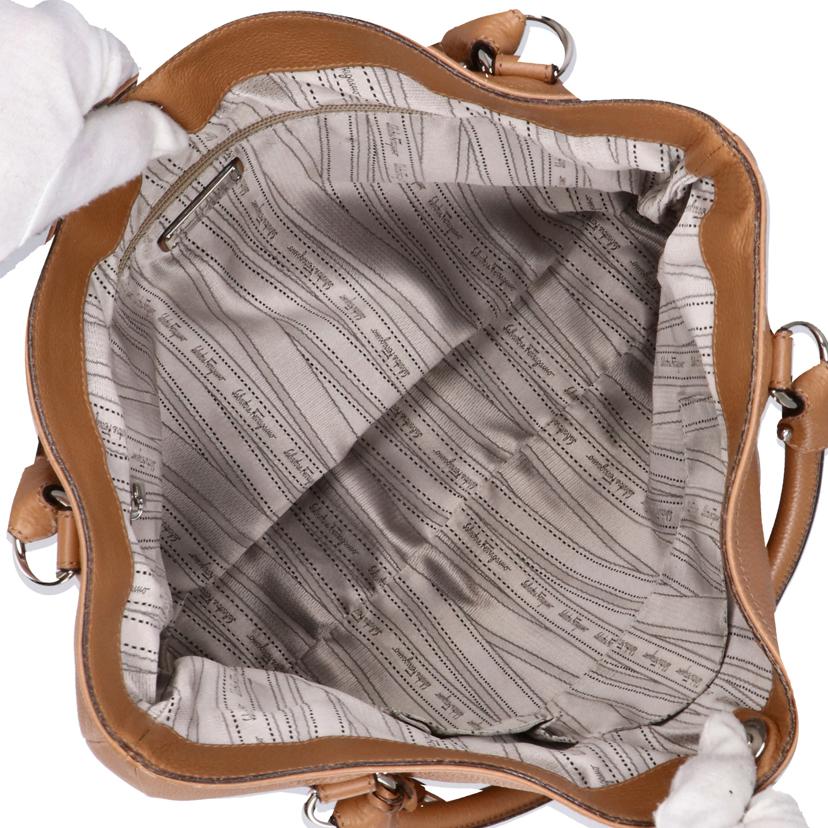 Ferragamo フェラガモ Ferragamo レザートート ブラウン レディース/レザートート/ブラウン/D037//FJ-**/ABランク/37