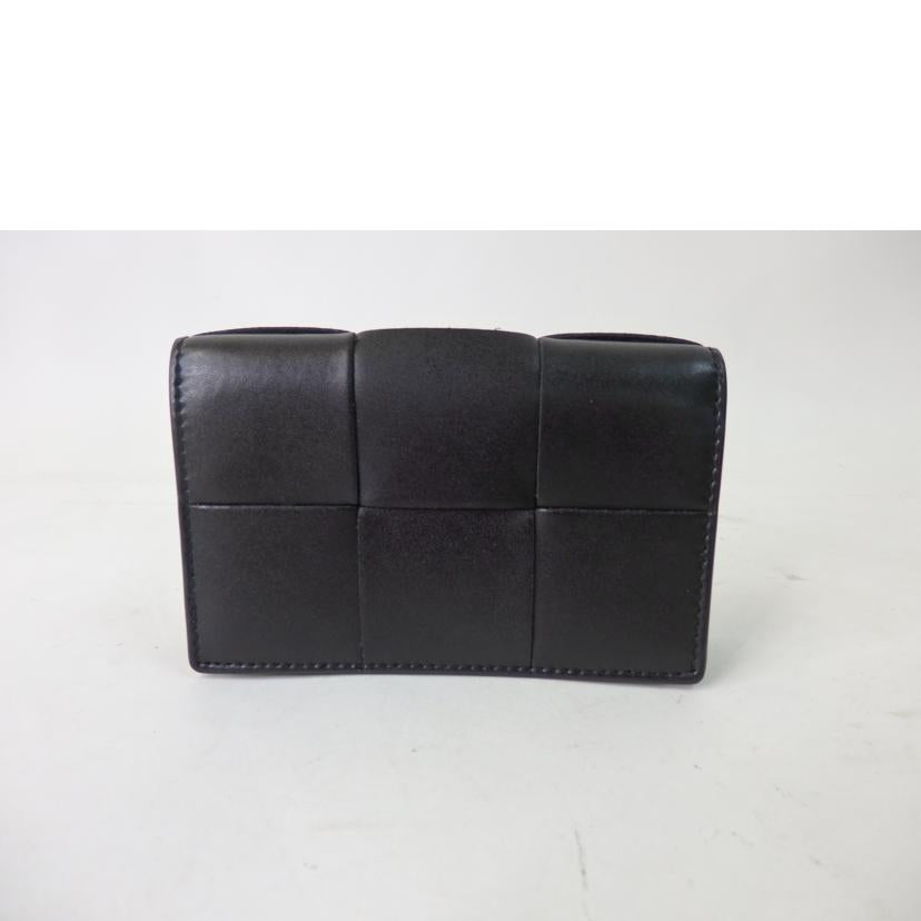 BOTTEGA VENETA ボッテガ・ヴェネタ/マキシイン/イントレチャート/カードケース/黒/651396//Aランク/84