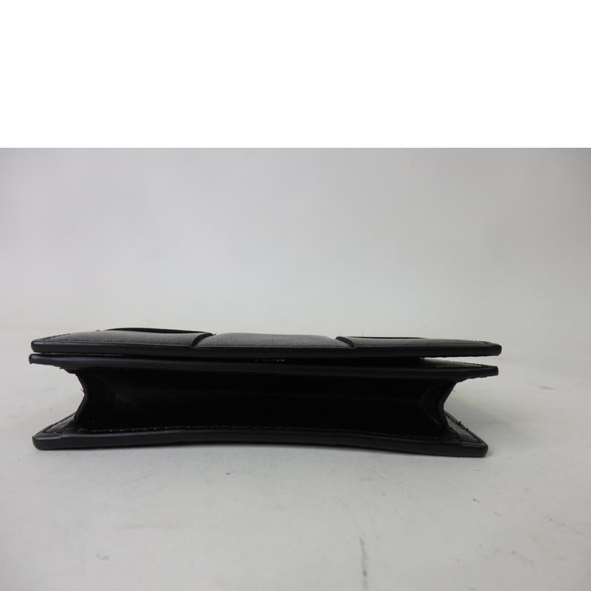 BOTTEGA VENETA ボッテガ・ヴェネタ/マキシイン/イントレチャート/カードケース/黒/651396//Aランク/84