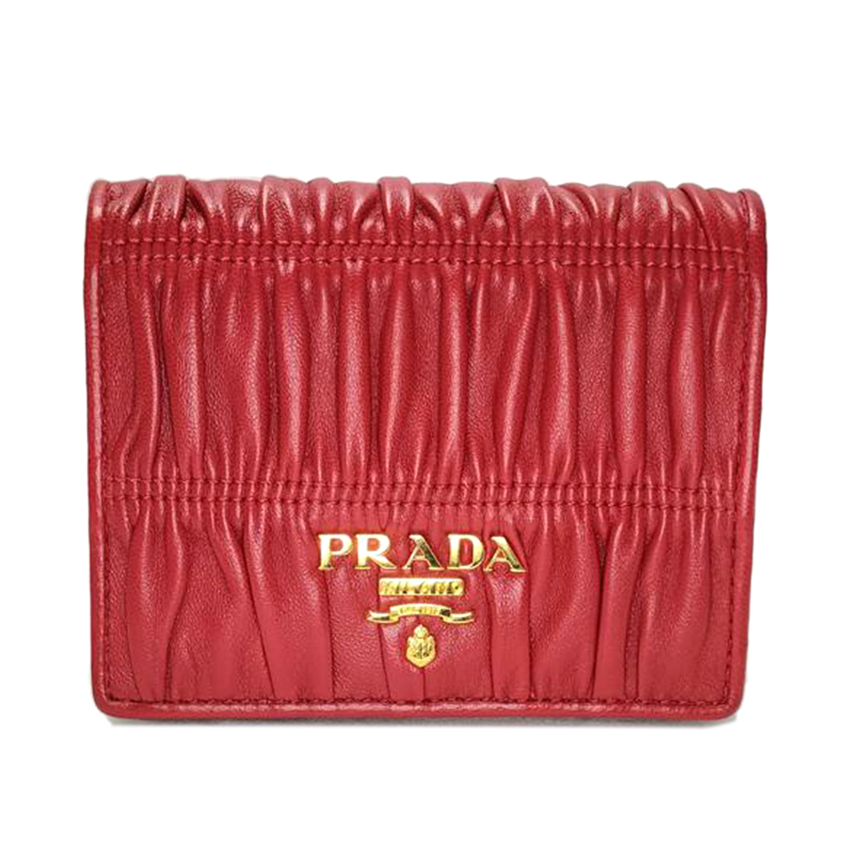 PRADA プラダ/ナッパゴーフル 二つ折り財布 レッド/1MV204//Aランク/52