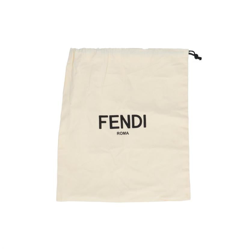 FENDI フェンディ FENDI 二つ折り長財布 ブラック レディース/ 二つ折り財布//Bランク/37