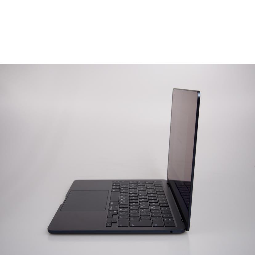 Apple アップル/MacBook Air 13.6/MLY43J/A/MLY43J/A//TTVFTGDWY0/Aランク/76