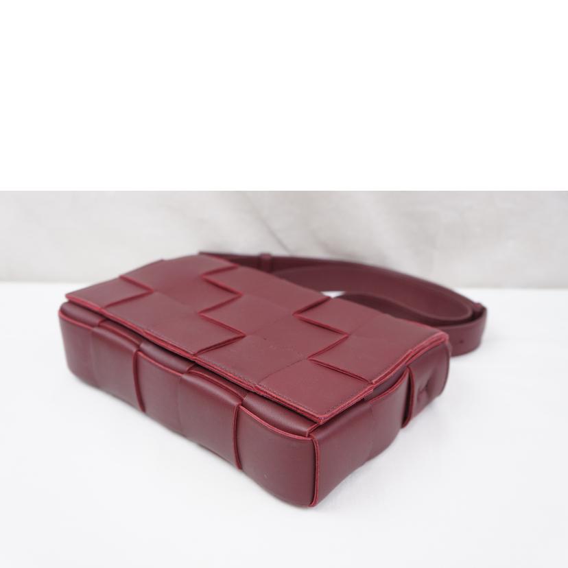 BOTTEGA ボッテガヴェネタ/カセット レザーショルダー//B08506896W/ABランク/67