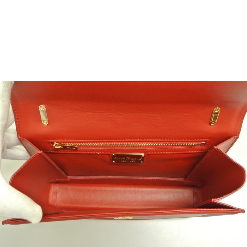Ferragamo フェラガモ/ヴェラチェーンショルダーバッグ 赤/21-G462//EZ-21-G462/ABランク/87