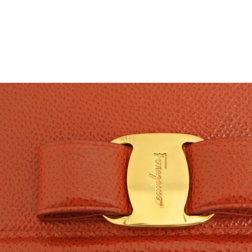 Ferragamo フェラガモ/ヴェラチェーンショルダーバッグ 赤/21-G462//EZ-21-G462/ABランク/87