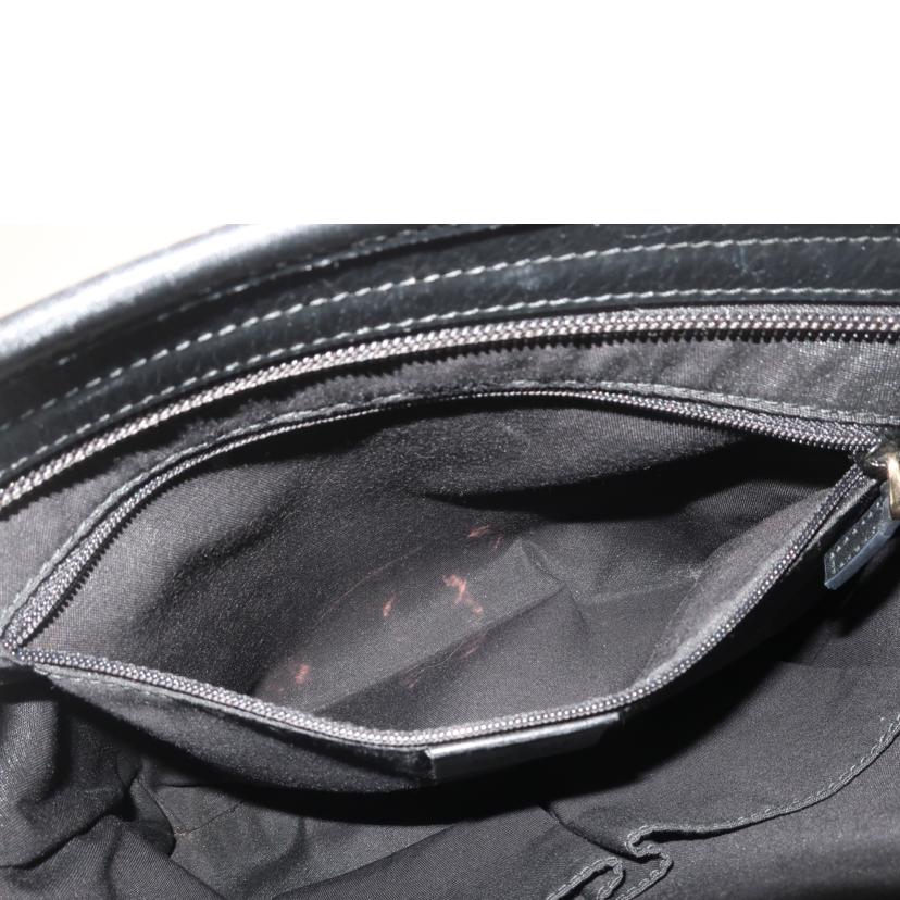 GUCCI グッチ/GGキャンバスシェリーライン/ショルダーバッグ 肩掛け ブラック/388926//ABランク/65