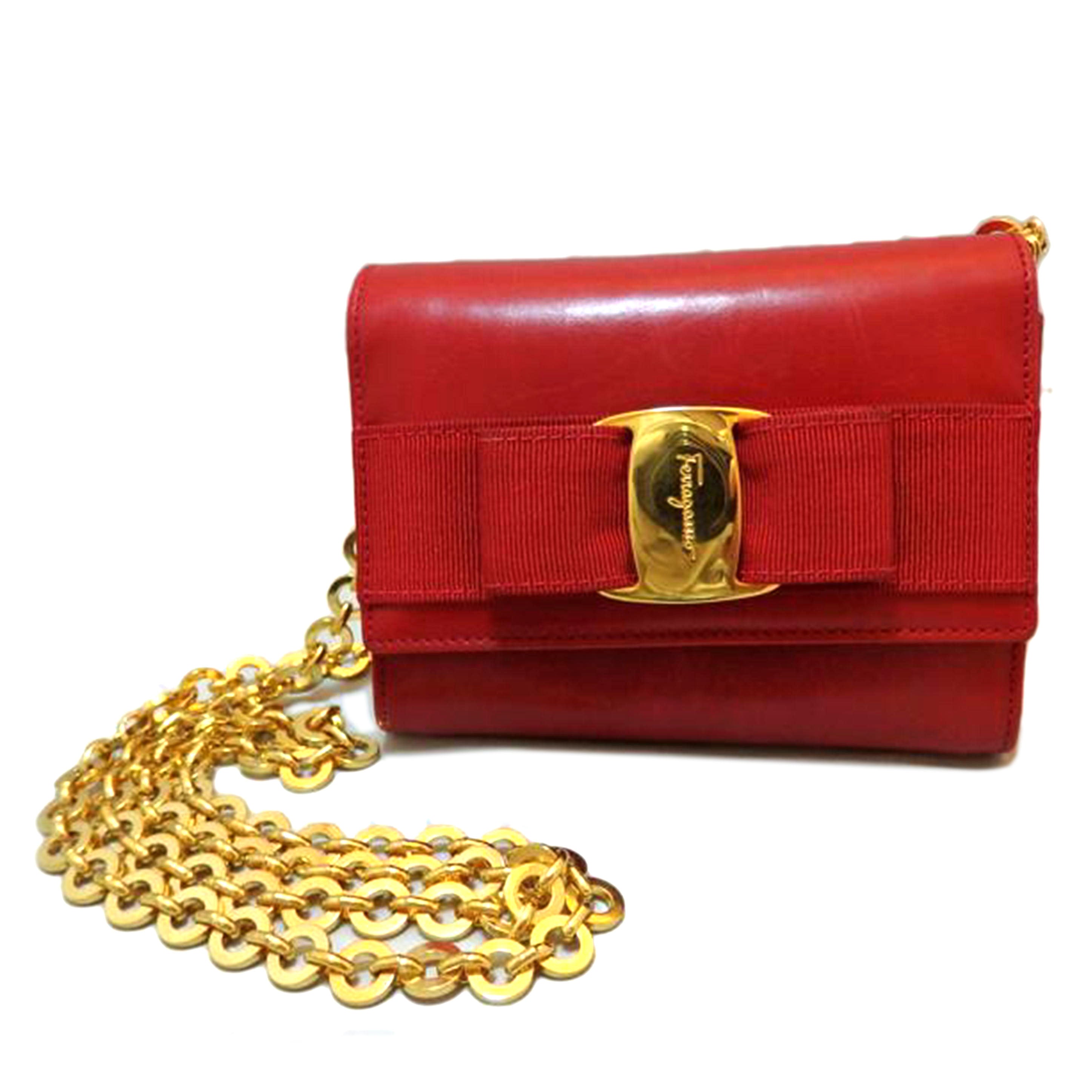 Ferragamo Ferragamo/ヴァラミニチェーンショルダー//Bランク/95