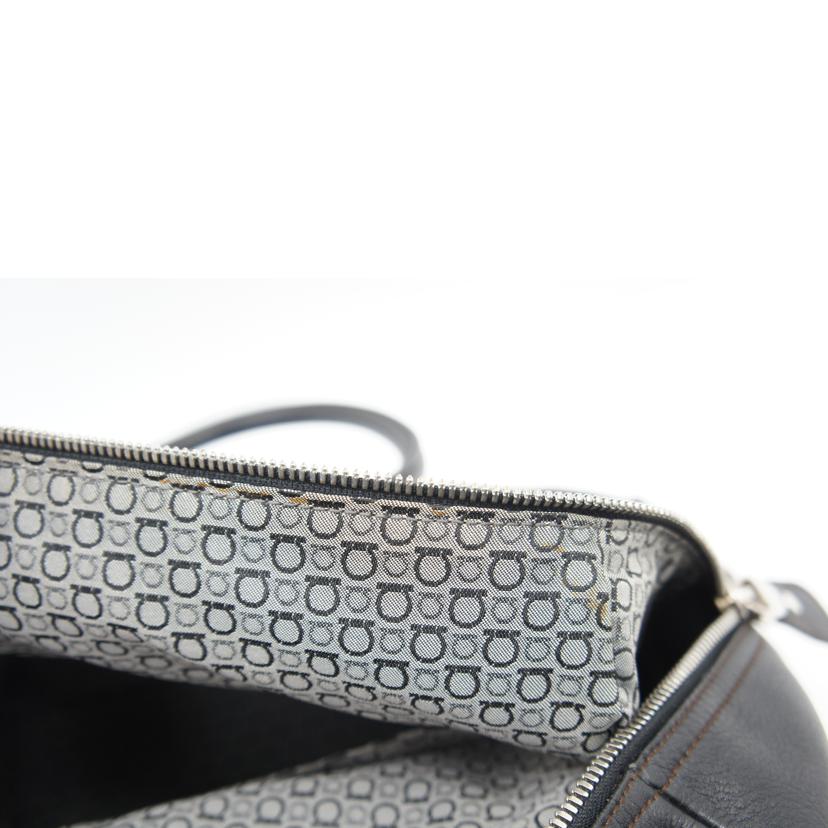 Ferragamo Ferragamo/ガンチーニレザーボストン/FZ-21 6880//ABランク/75