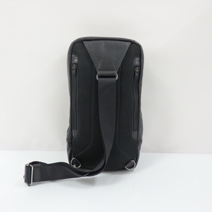 LUGGAGE LABEL ラゲッジレーベル/レザーボディバッグ//ABランク/77