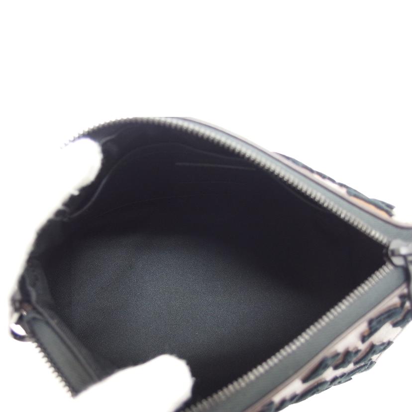 LV ルイ・ヴィトン/トライアングルメッセンジャー/モノグラム/タフタ―ジュ/M45070//CA0260/Aランク/04