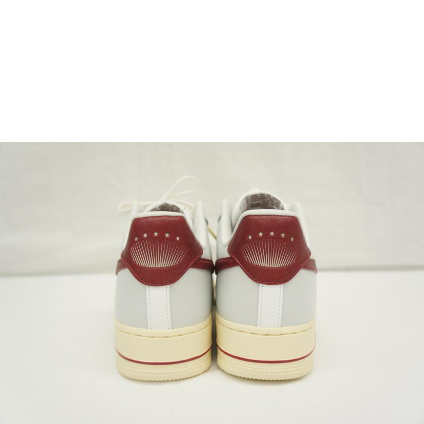 NIKE ナイキ/WMNS AIR FORCE 1 ‘07 SE/DV7584-001//SAランク/05