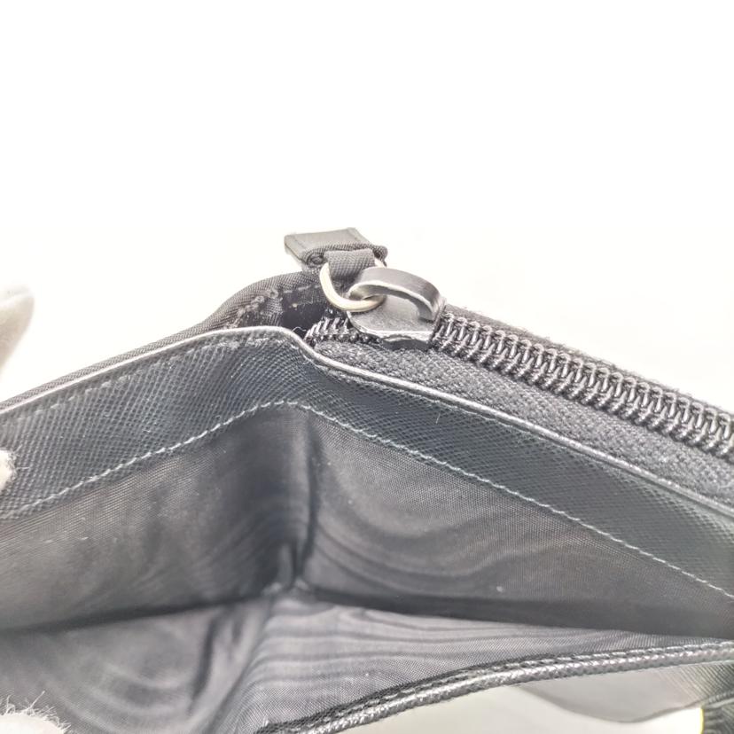 PRADA プラダ/ナイロン 二つ折り財布 ブラック//ABランク/52