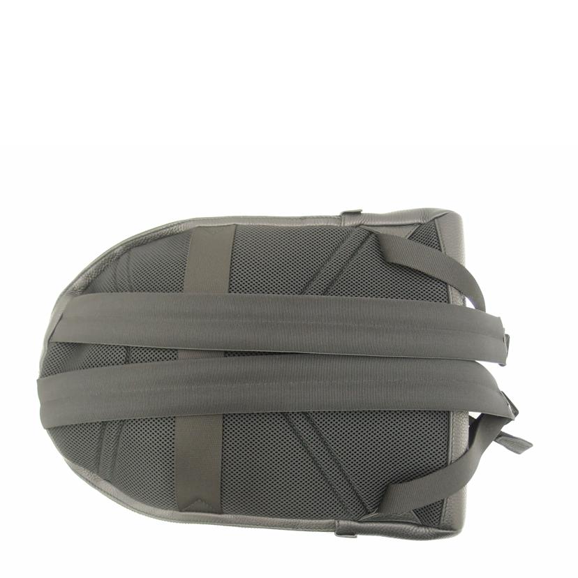 Ferragamo フェラガモ リュック レザー カーフスキン メンズ/ガンチーニ型押しレザー・バックパック/ブラック/FZ-24 A102//SAランク/69