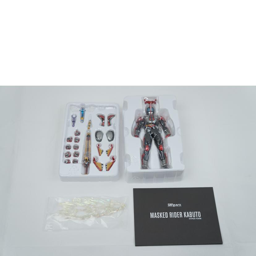 BANDAI バンダイ/真骨彫製法 仮面ライダーカブトハイパーフォーム/S.H.Figuarts//Aランク/67