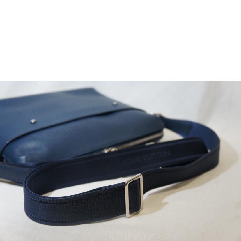 LOUIS VUITTON ルイヴィトン/グリゴリPM メッセンジャー/タイガ/ NVY/M30236//DR1125/Aランク/94