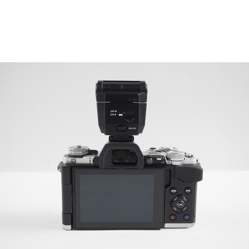 OLYMPUS オリンパス/ミラーレス一眼 ボディ/OM-D E-M5 MarkII//BFKA87542/Bランク/79