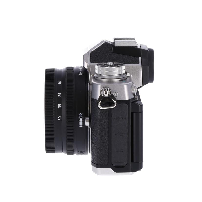 nikon ニコン/ミラーレス一眼カメラ レンズキット/Z fc//2004381/Aランク/75