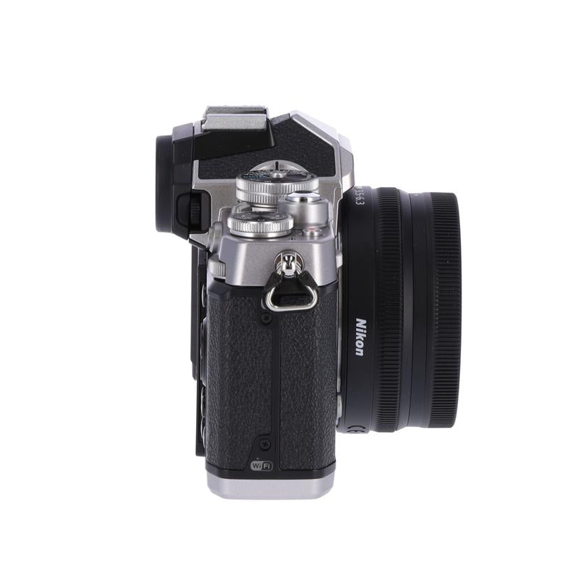nikon ニコン/ミラーレス一眼カメラ レンズキット/Z fc//2004381/Aランク/75