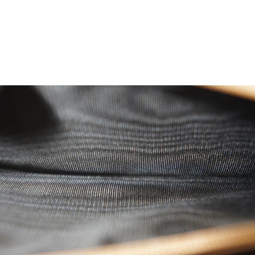 GUCCI グッチ/インターロッキングGラウンドファスナー長財布/598187//1147/Bランク/94