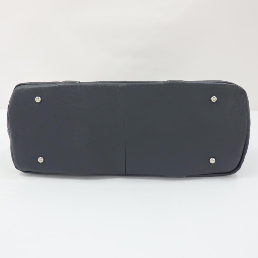 BARNEYS NEWYORK バーニーズニューヨーク/レザートートバッグ//SAランク/77