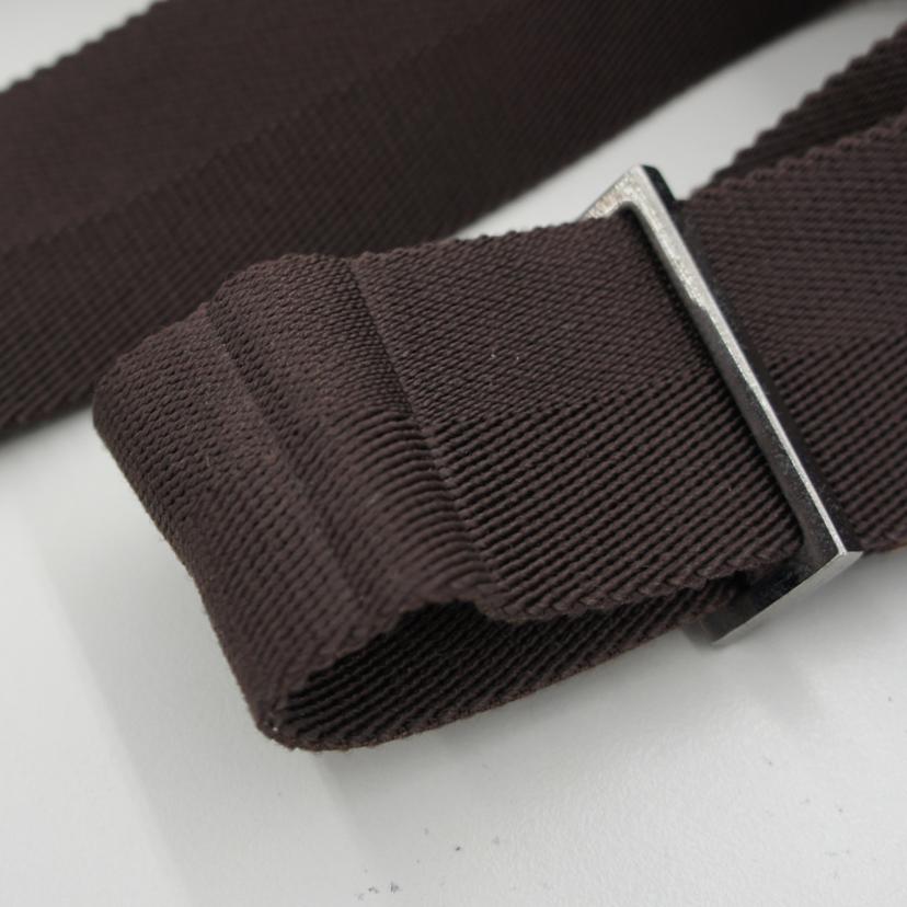 GUCCI グッチ バッグ ブランドバッグ ショルダーバッグ レディース ブラウン 茶/GGキャンバスショルダー/122790//1956/Bランク/75