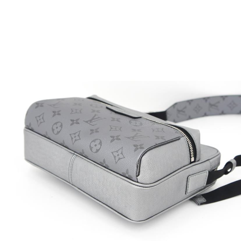 LV ルイヴィトン ヴィトン ビトン メッセンジャーバッグ メンズ 人気 ブランドバッグ 斜め掛け 肩がけ シルバー モノグラム/アウトドアメッセンジャー/タイガラマ/M30830//RFI*/SAランク/75