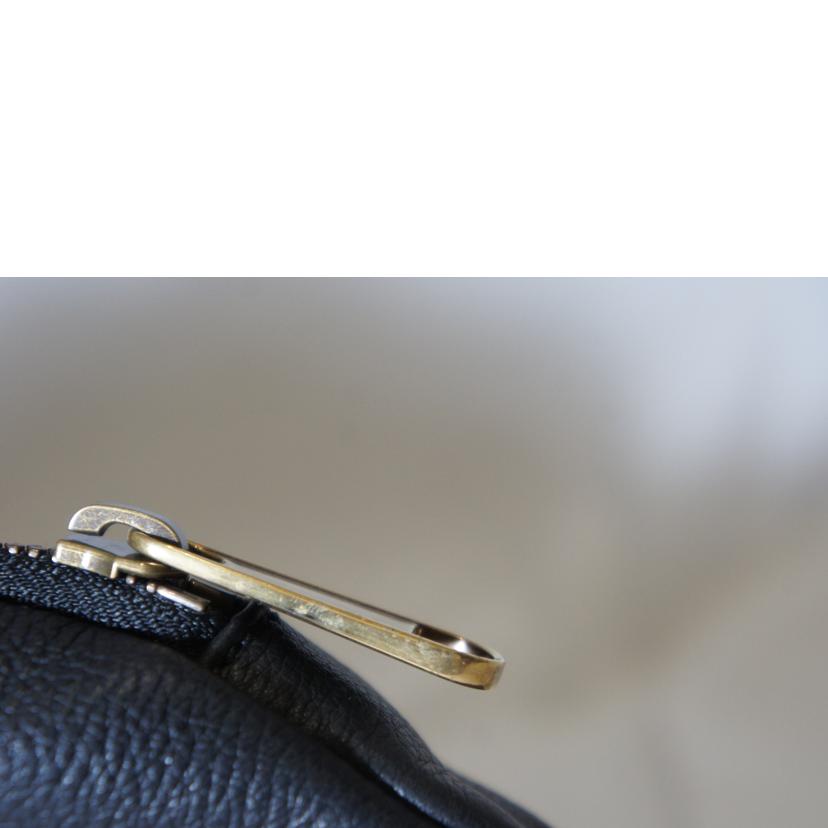 GUCCI グッチ/グッチプリントスモールベルトバッグ/527792//204991/ABランク/94